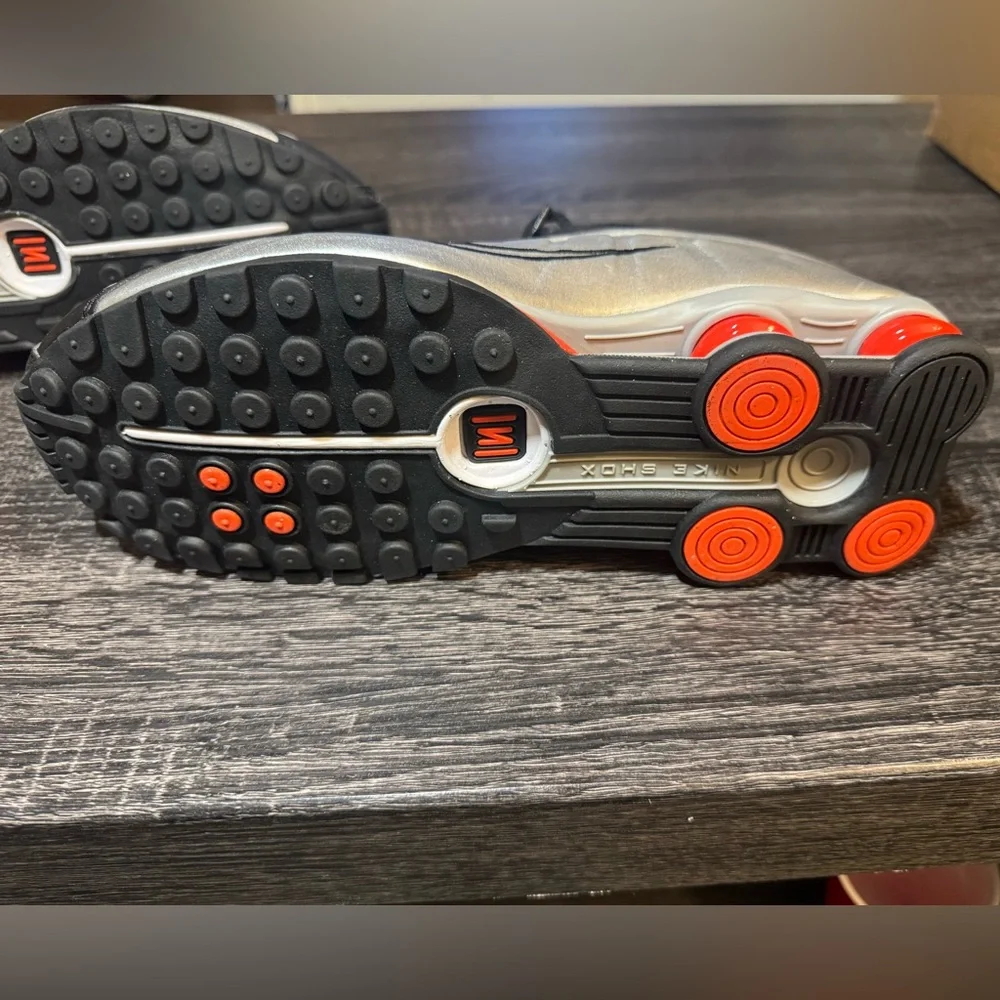 Nike Shox R4 - Picture 6 of 6